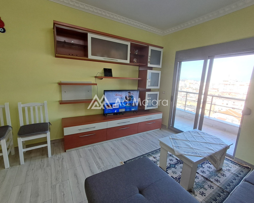 JEPET ME QIRA APARTAMENT 3+1+2 TE TRRENI DURRES